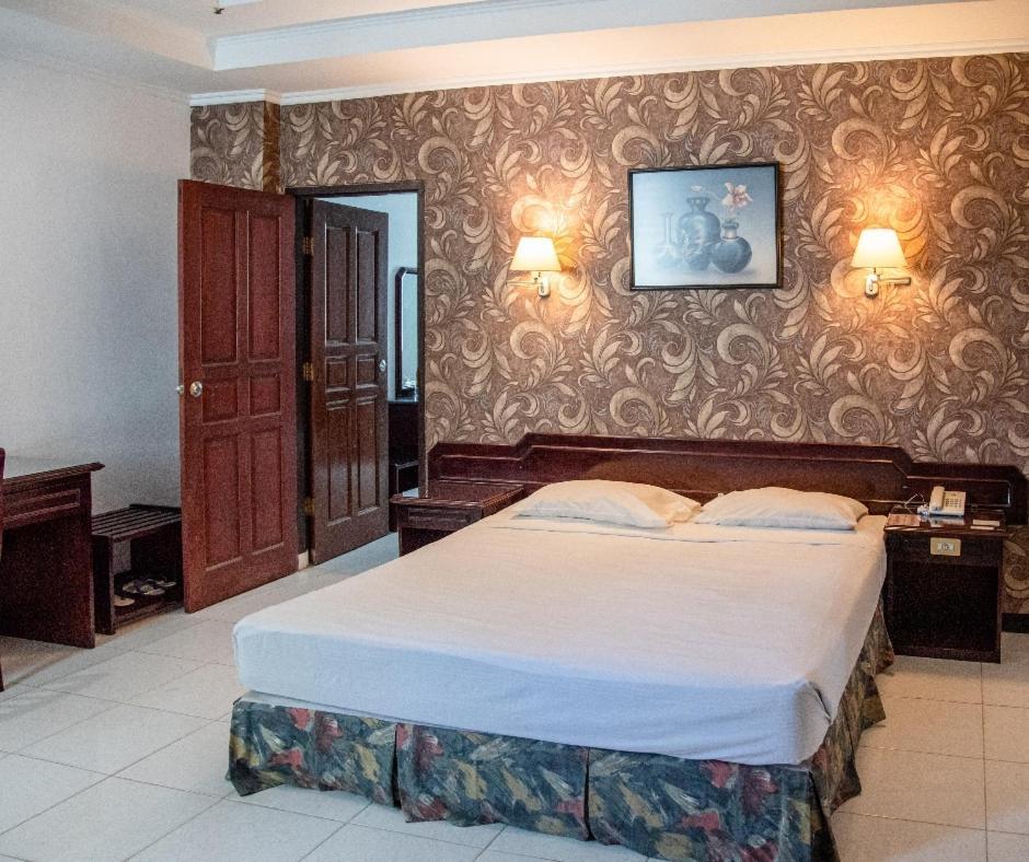 Melin Hotel Tanjungpinang Dış mekan fotoğraf